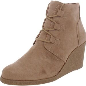 NWT/NIB Style & Co. Women’s tan wedge boots size 8.5 M.